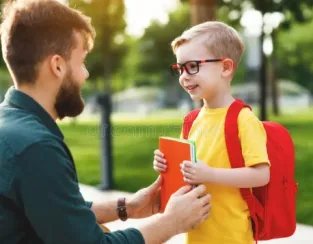 “Se eu não falo, ele não faz”: Como ajudar seu filho a aprender sozinho